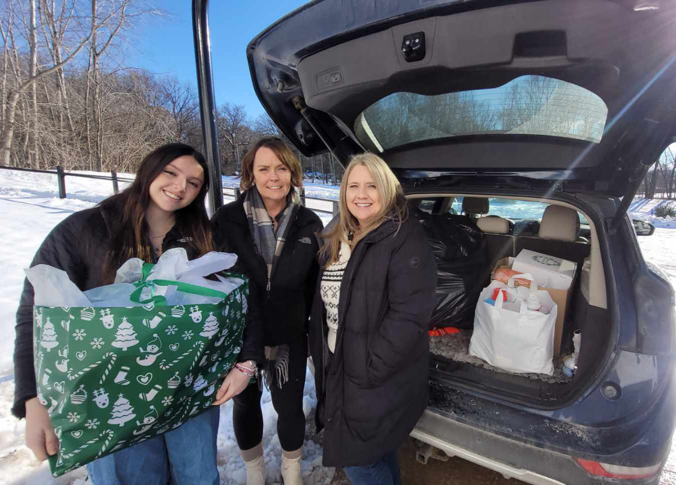 Sunrise Rotary with exchange student from Brazil 1 - Copy